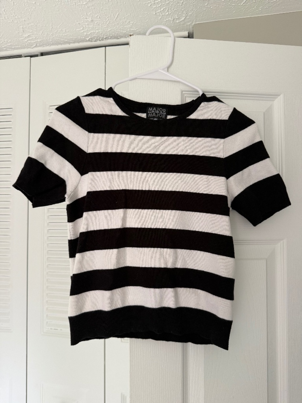 Crop knit top